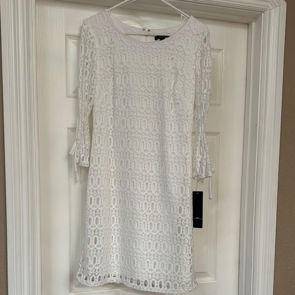 Elegant White Lace Dress